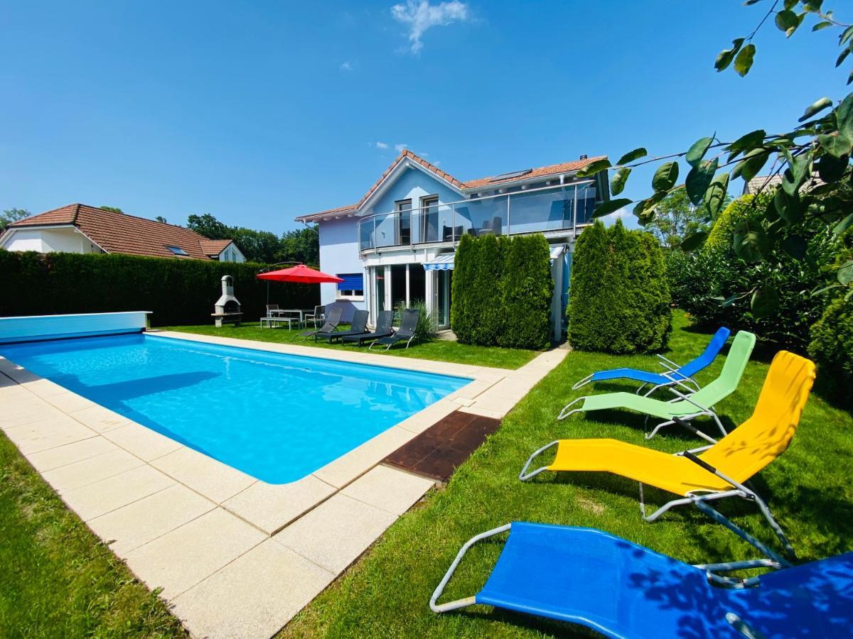 Villa With Pool - Leon'S Holiday Homes Dottikon Экстерьер фото