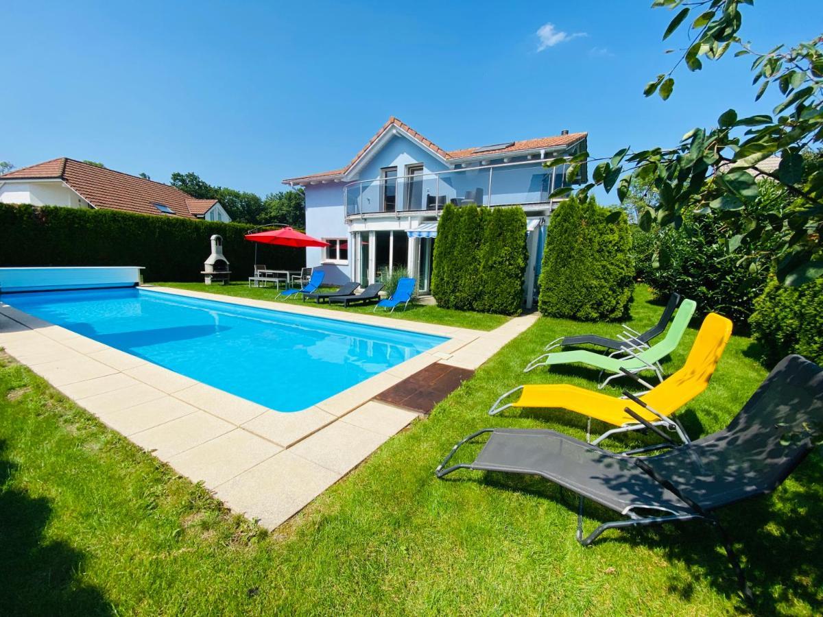 Villa With Pool - Leon'S Holiday Homes Dottikon Экстерьер фото